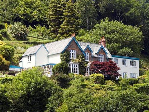 Pine Lodge Lynton Bagian luar foto