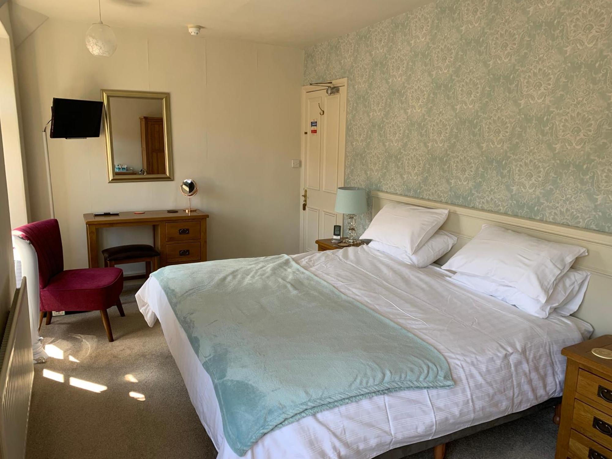 Pine Lodge Lynton Bagian luar foto