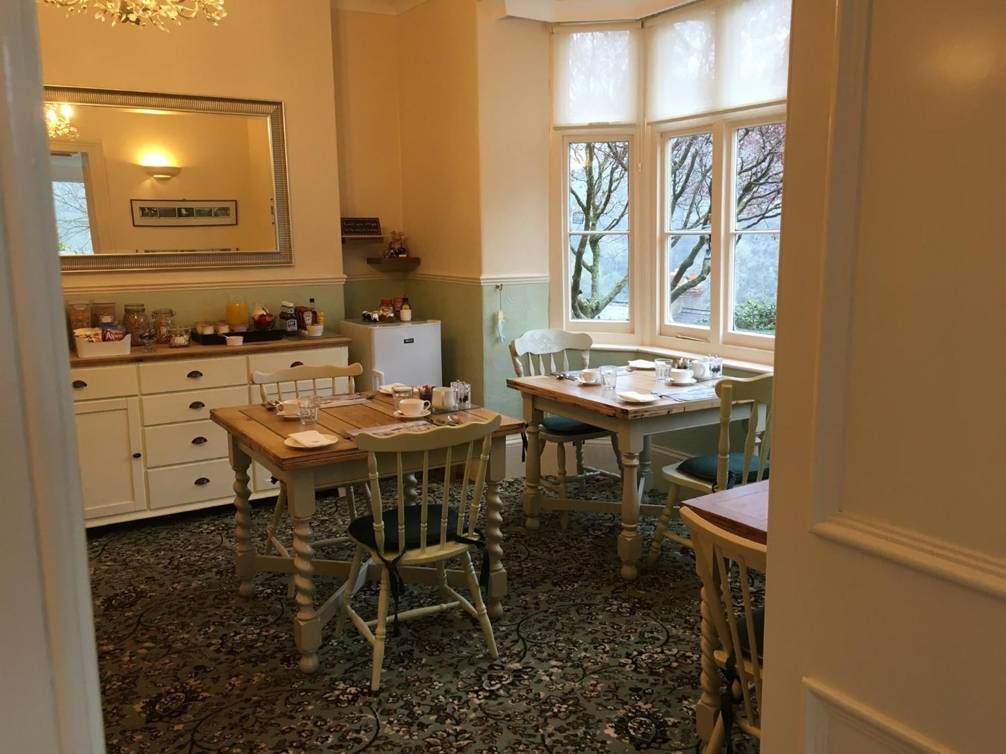 Pine Lodge Lynton Bagian luar foto